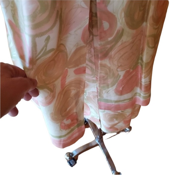 1950s Unlabeled Pale Floral, Multi-Color Silk Wigg - Picture 7 of 8